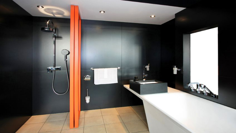 Transform your oasis with a master bathroom renovation Littleton CO homeowners appreciate for value and comfort