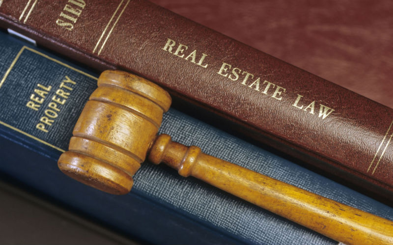 Is It Necessary to Hire a Real Estate Law Attorney in Chicago When Buying a House?