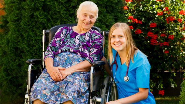 Give Your Parent the Best with Assisted Living in Glendale, Arizona