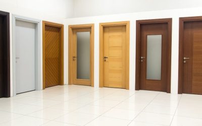 How Should Interior Door Designs Respond to a Curved or Arched Hallway?